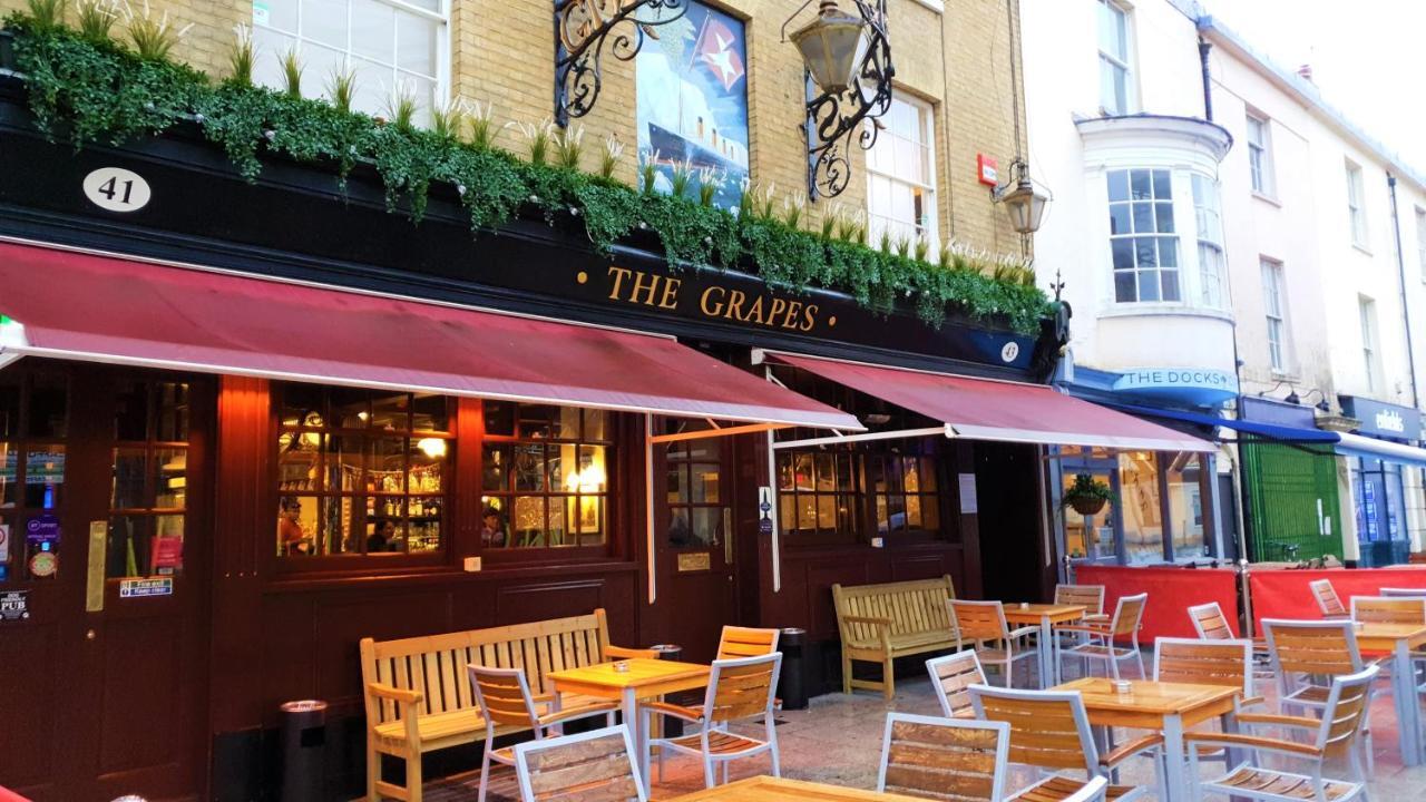 南安普敦 The Grapes Pub酒店 外观 照片